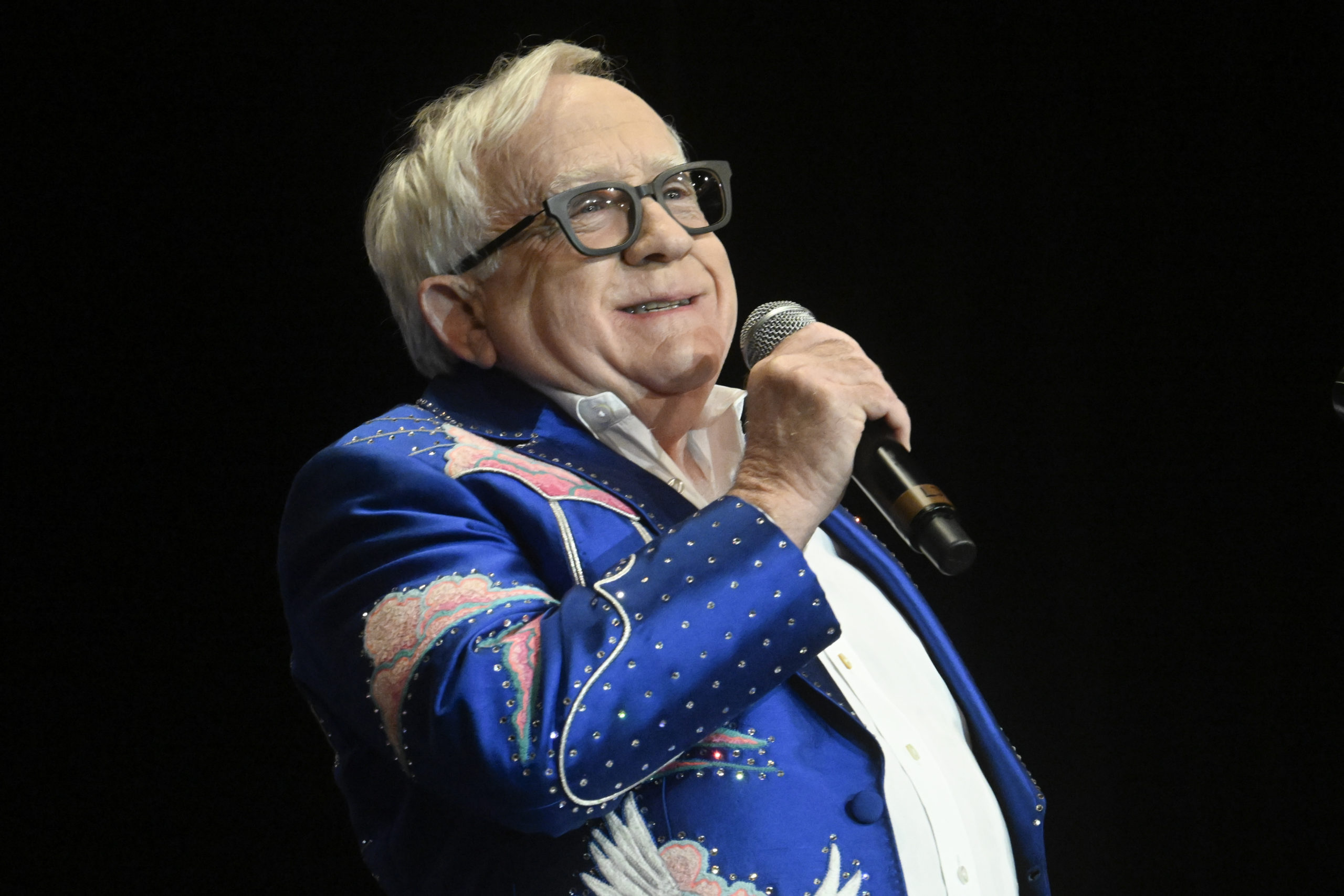 With a mix of gospel music favorites and heartfelt reflection, Leslie Jordan wows the RISE22 crowd. 